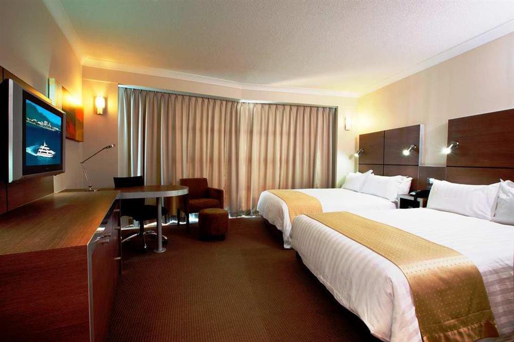 Days Inn By Wyndham Greenfield Habitación foto